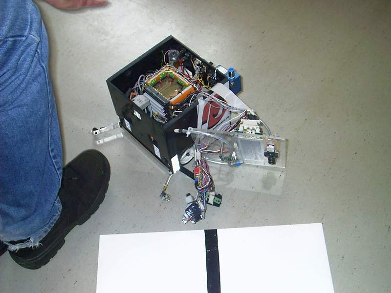 Teelichtsammler und Firefighter BlackBox2 von Philipp Helle und Maximilian Laiacker